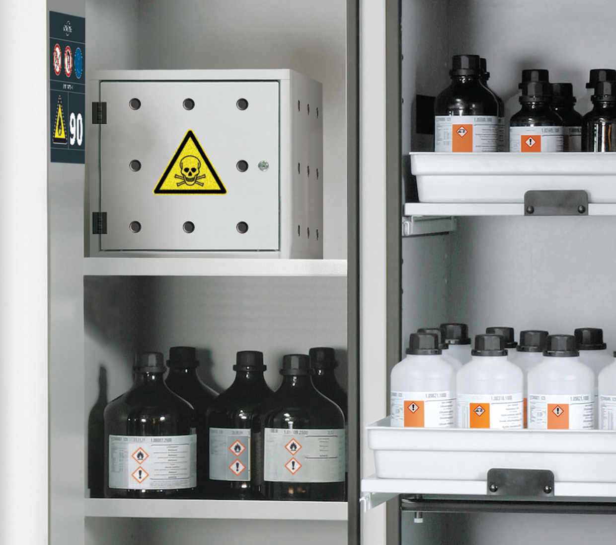 Lagerbox Türanschlag rechts für Sicherheitsschränke S90, pulverbeschichtetes Stahlblech Lichtgrau RAL 7035, Maße 380x420x360 mm Lagerbox Türanschlag rechts für Sicherheitsschränke S90, pulverbeschichtetes Stahlblech Lichtgrau RAL 7035, Maße 380x420x360 mm